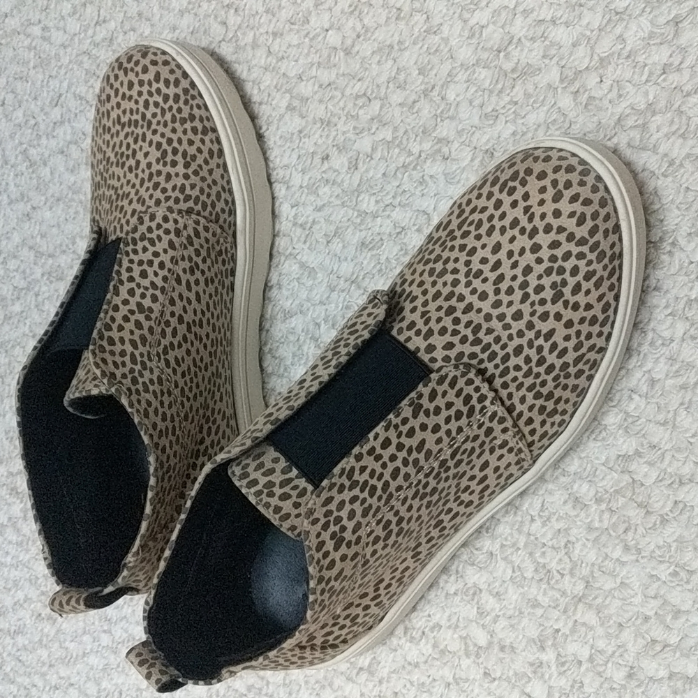 Universal Thread Sneakers Booties